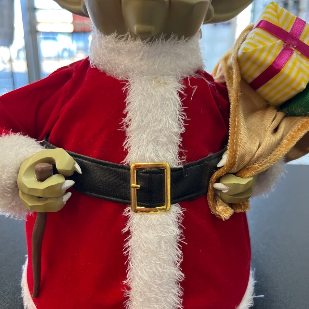 Yoda - Picture 2 of 4